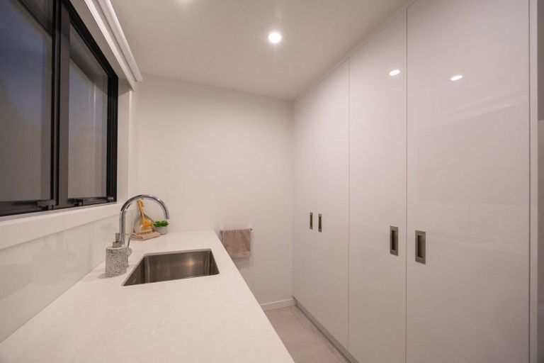 Photo of property in 114 Jickell Street, Hokowhitu, Palmerston North, 4410