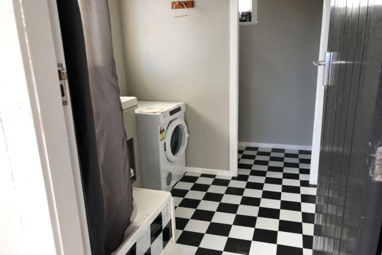 Photo of property in 7 Raleigh Street, Waitara, 4320