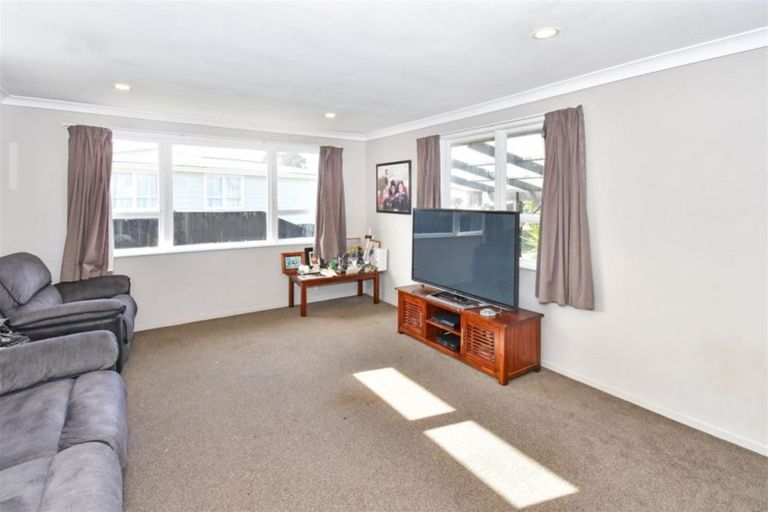 Photo of property in 31 Cargill Street, Papakura, 2110