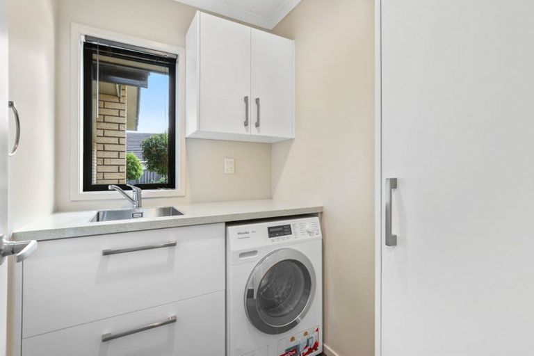 Photo of property in 123 Saint James Drive, Huntington, Hamilton, 3210