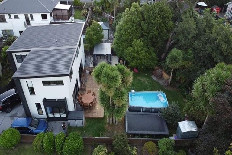 Photo of property in 32a Aubrey Street, New Plymouth, 4310