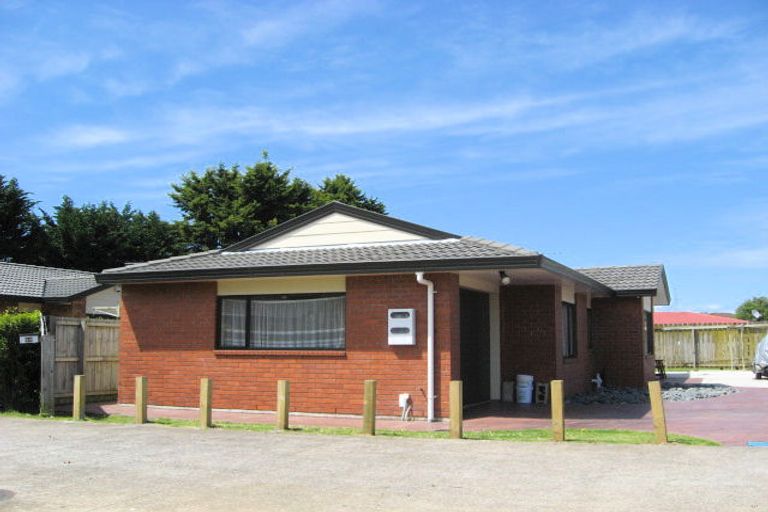 Photo of property in 37 Koru Street, Mangere Bridge, Auckland, 2022