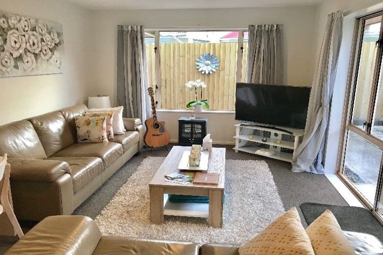 Photo of property in 3/77 Fairfield Avenue, Addington, Christchurch, 8024