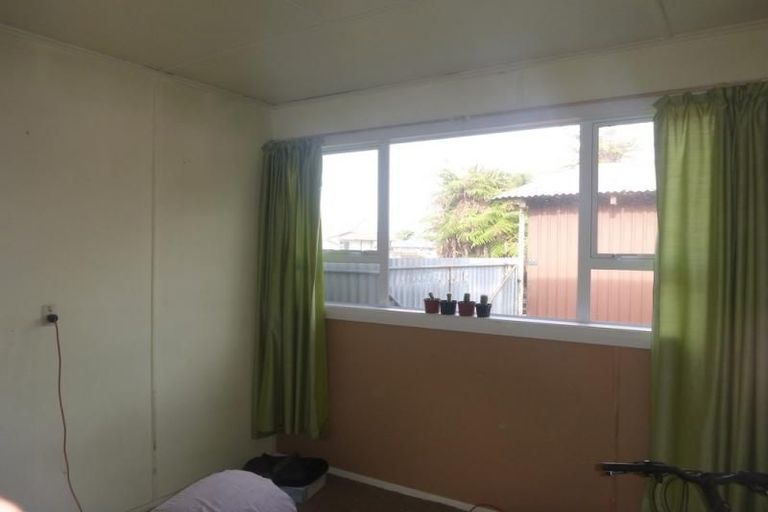 Photo of property in 19 Fonblanque Street, Westport, 7825