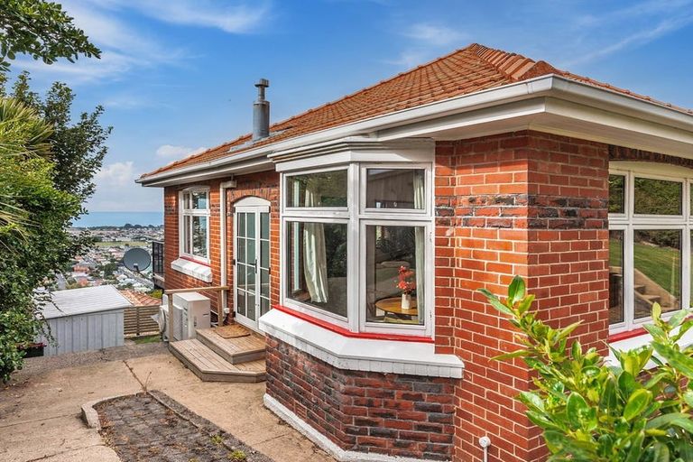 Photo of property in 117 Forfar Street, Clyde Hill, Dunedin, 9011