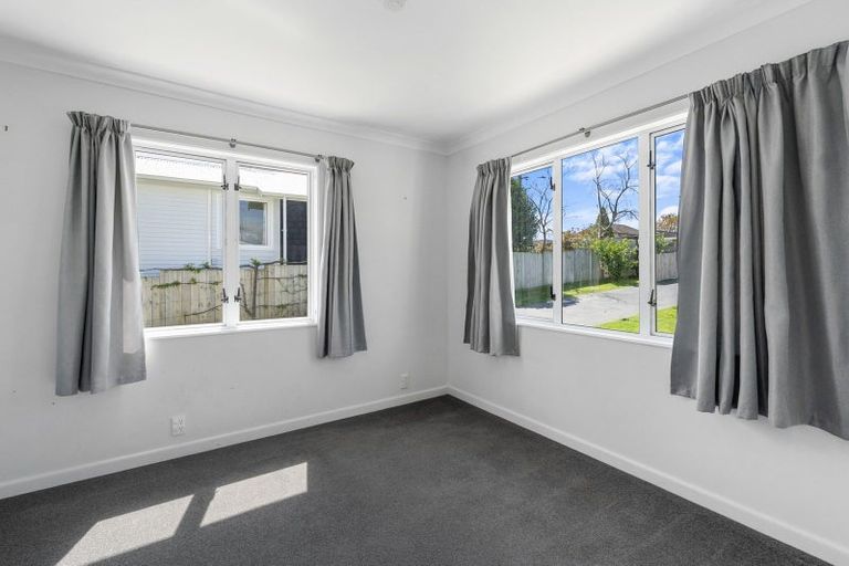Photo of property in 9 Goods Road, Otumoetai, Tauranga, 3110