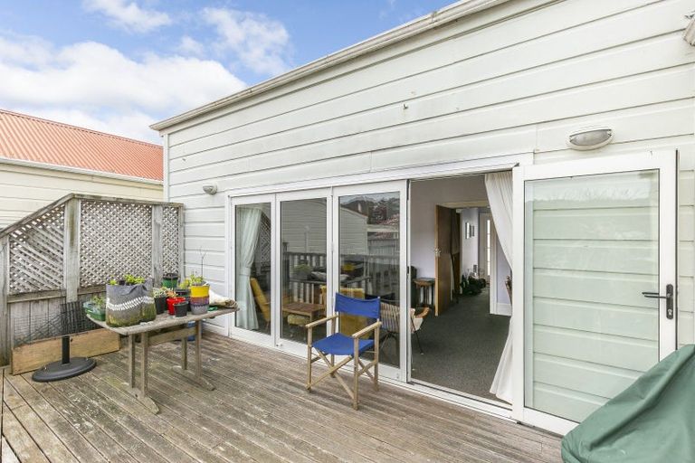 Photo of property in 10 Hiropi Street, Newtown, Wellington, 6021