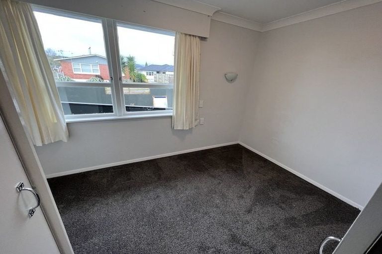 Photo of property in 50 Karaka Crescent, Levin, 5510