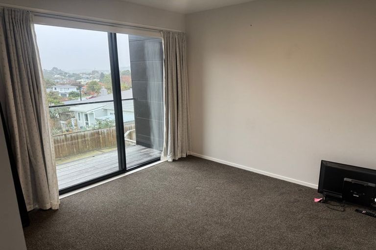 Photo of property in 6e Huia Street, Tawa, Wellington, 5028