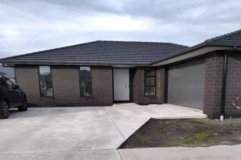 Photo of property in 13 Golf Vue Place, Castlecliff, Whanganui, 4501