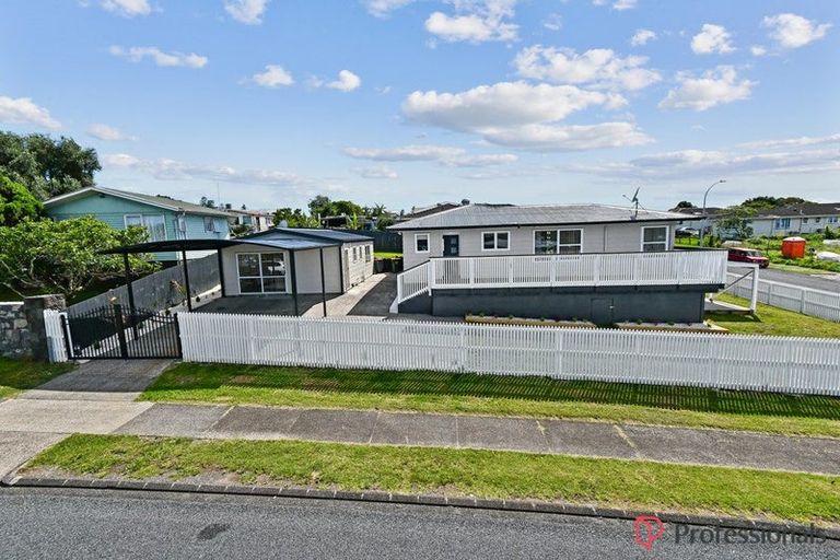 Photo of property in 31 Ilford Crescent, Mangere, Auckland, 2022