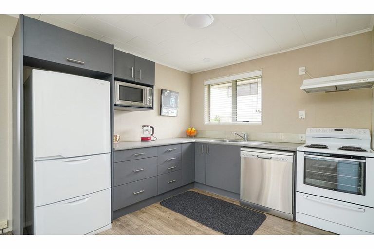 Photo of property in 162 Cunningham Crescent, Grasmere, Invercargill, 9810