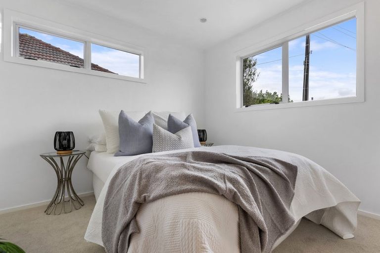 Photo of property in 64 Beach Haven Road, Beach Haven, Auckland, 0626