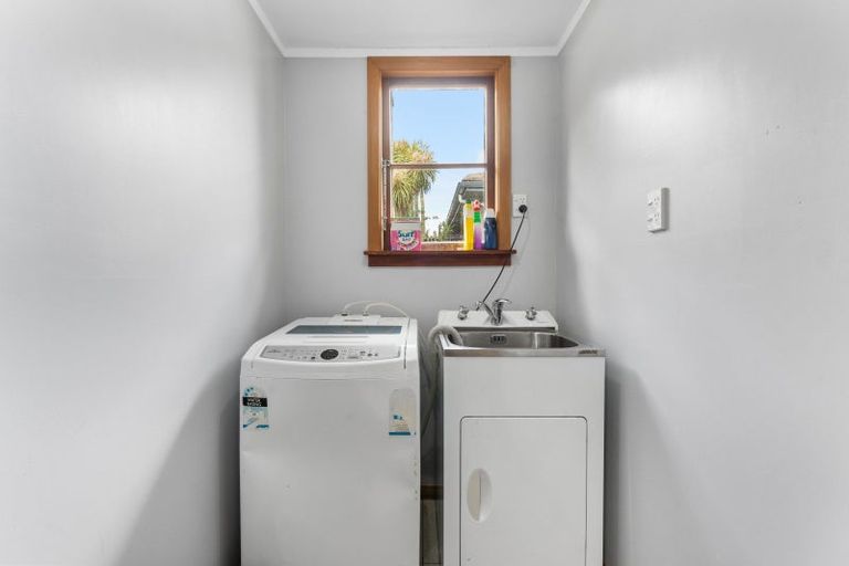 Photo of property in 63 Brightwater Terrace, Terrace End, Palmerston North, 4410