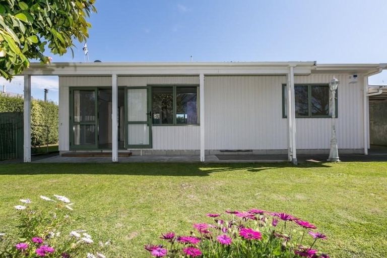 Photo of property in 810 Sylvan Road, Mayfair, Hastings, 4122