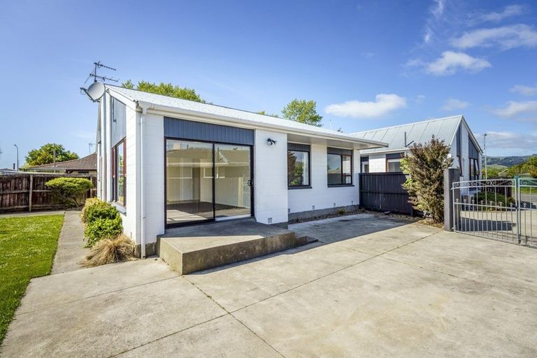 Photo of property in 2/54 Arran Crescent, Woolston, Christchurch, 8062