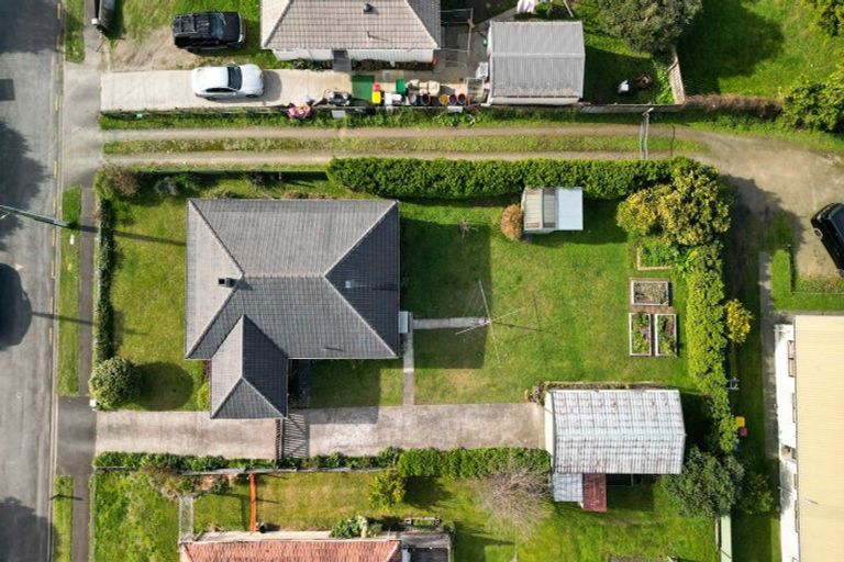 Photo of property in 4 Denz Street, Maeroa, Hamilton, 3200