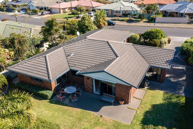 Photo of property in 89 Santa Monica Drive, Papamoa Beach, Papamoa, 3118