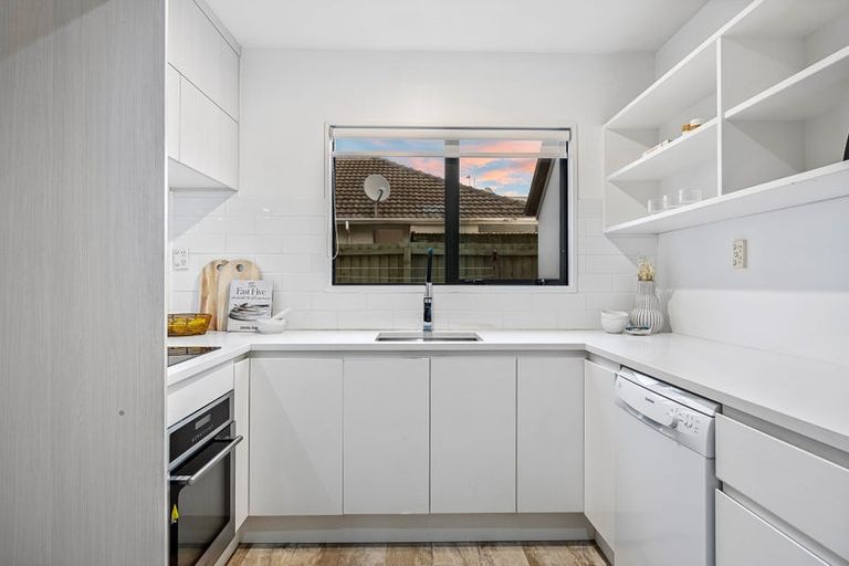 Photo of property in 2/54 Derby Street, St Albans, Christchurch, 8014