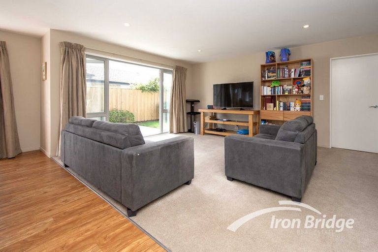 Photo of property in 17 Faringdon Boulevard, Rolleston, 7615
