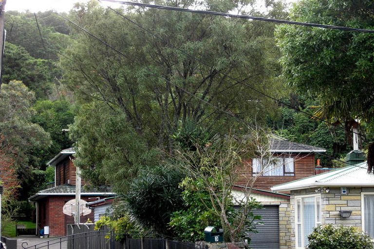 Photo of property in 3 Horoeka Street, Stokes Valley, Lower Hutt, 5019