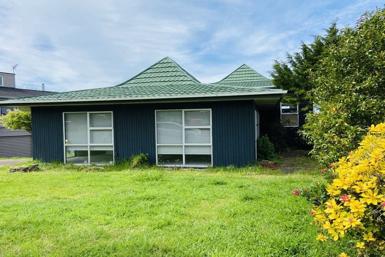 Photo of property in 198 Clovelly Road, Bucklands Beach, Auckland, 2012