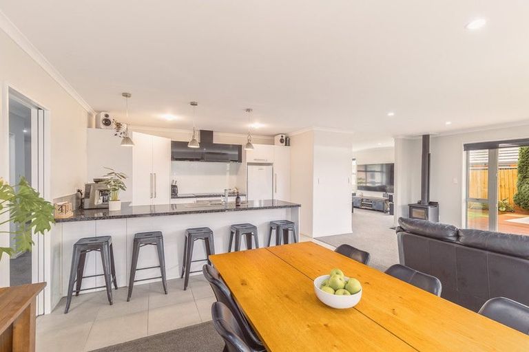 Photo of property in 112 Metehau Street, Marshland, Christchurch, 8083