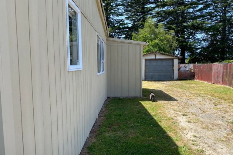 Photo of property in 12 Rangatira Drive, Mangakino, 3421