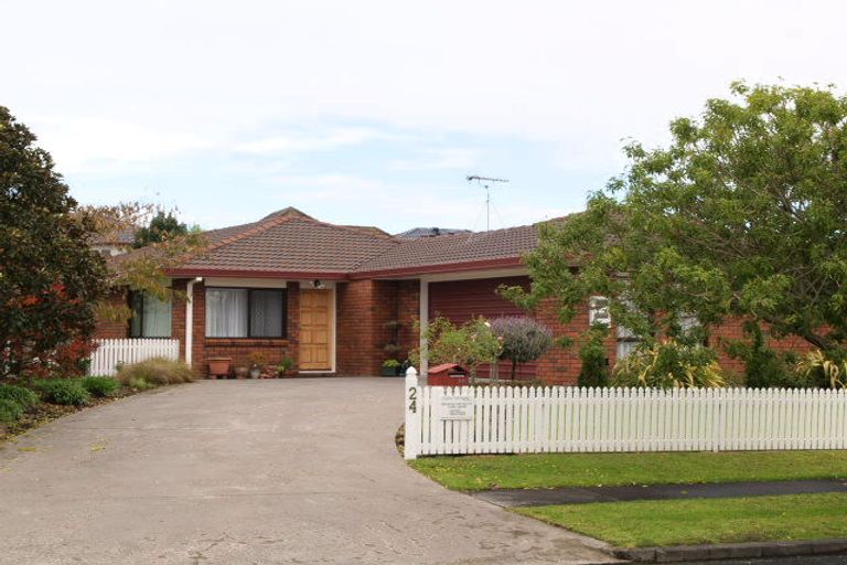 Photo of property in 24 Ben Nevis Place, Northpark, Auckland, 2013