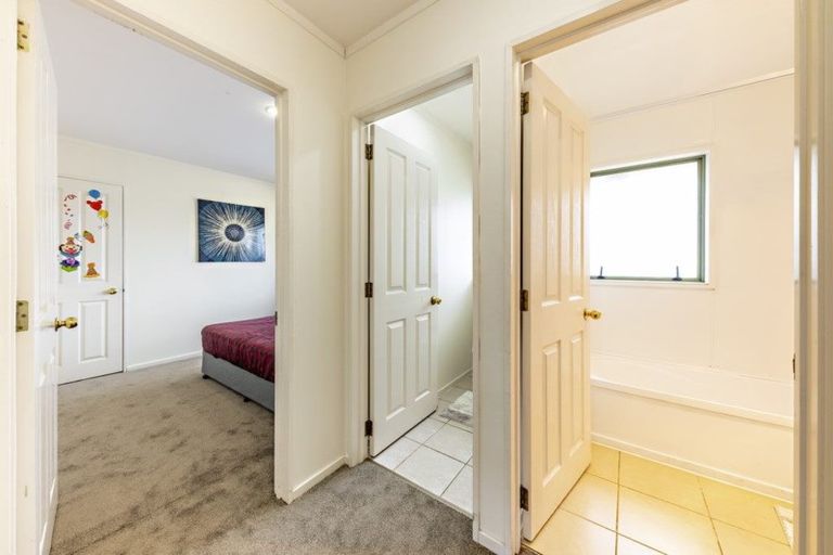 Photo of property in 113 Kindergarten Drive, Conifer Grove, Takanini, 2112