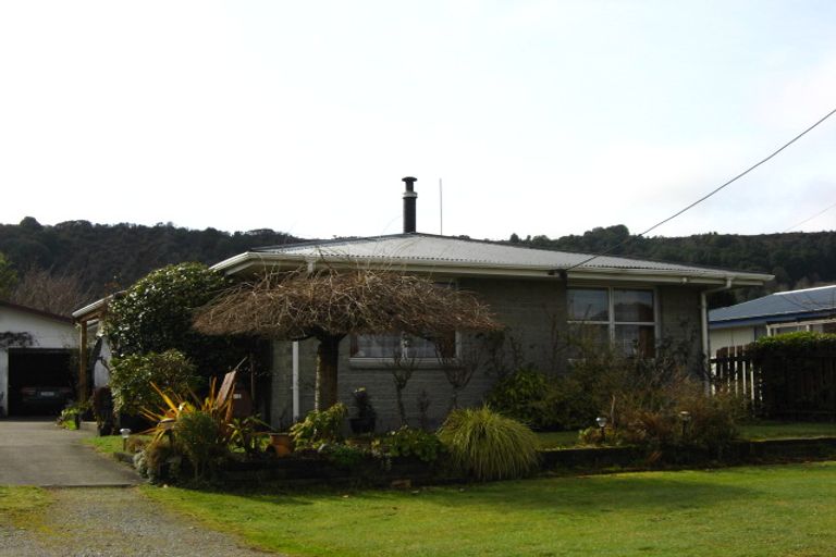 Photo of property in 45 Main Street, Reefton, 7830