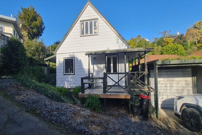 Photo of property in 11 Shortland Place, Havelock North, 4130