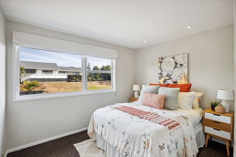 Photo of property in 29 Titoki Road, Waikanae Beach, Waikanae, 5036
