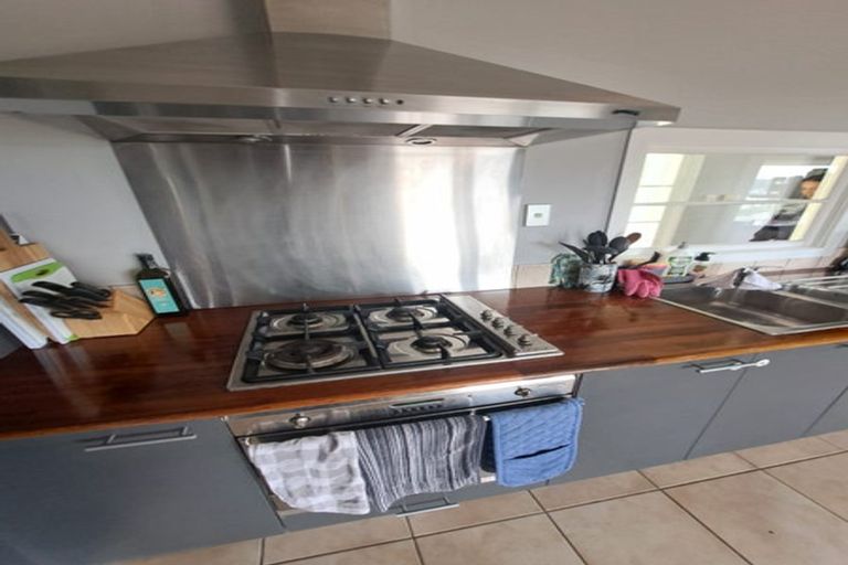 Photo of property in 5a Farnham Street, Mornington, Wellington, 6021