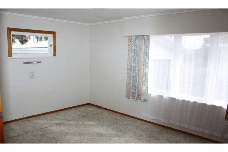 Photo of property in 76 Onerahi Road, Onerahi, Whangarei, 0110