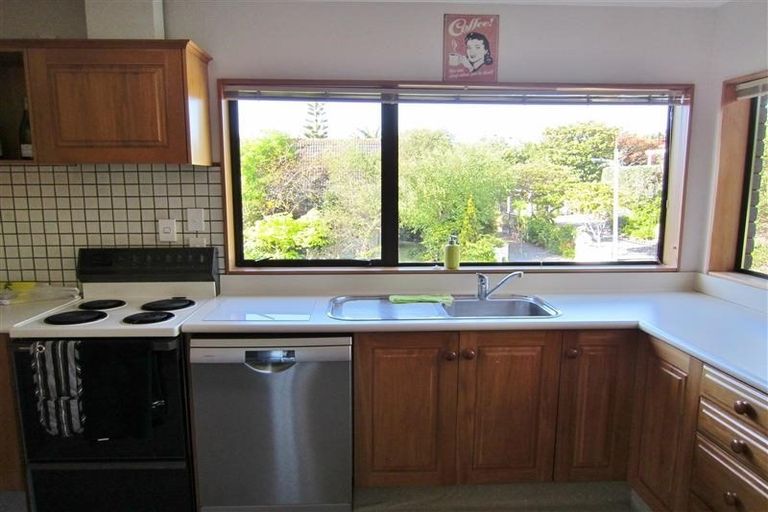Photo of property in 10 Arthur Street, Paraparaumu Beach, Paraparaumu, 5032