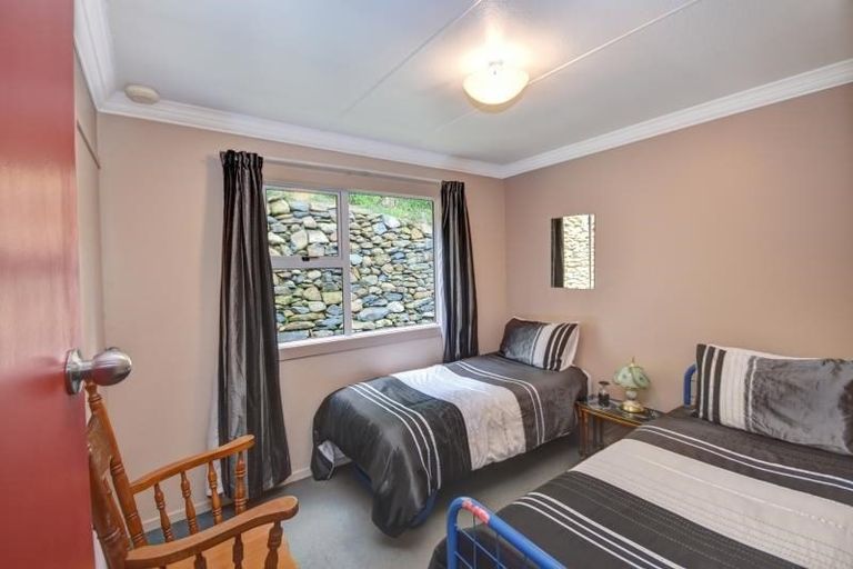 Photo of property in 173 Ravensbourne Road, Ravensbourne, Dunedin, 9022