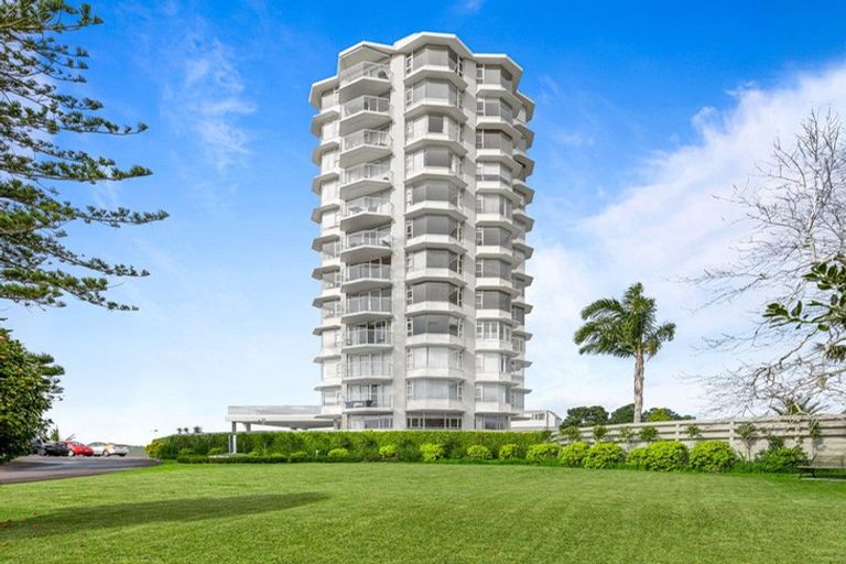 Photo of property in 4/90 Kitchener Road, Milford, Auckland, 0620