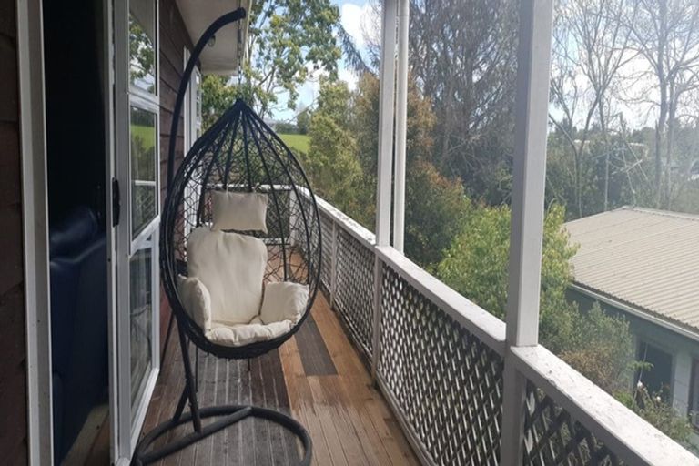 Photo of property in 1/89 Woodglen Road, Glen Eden, Auckland, 0602