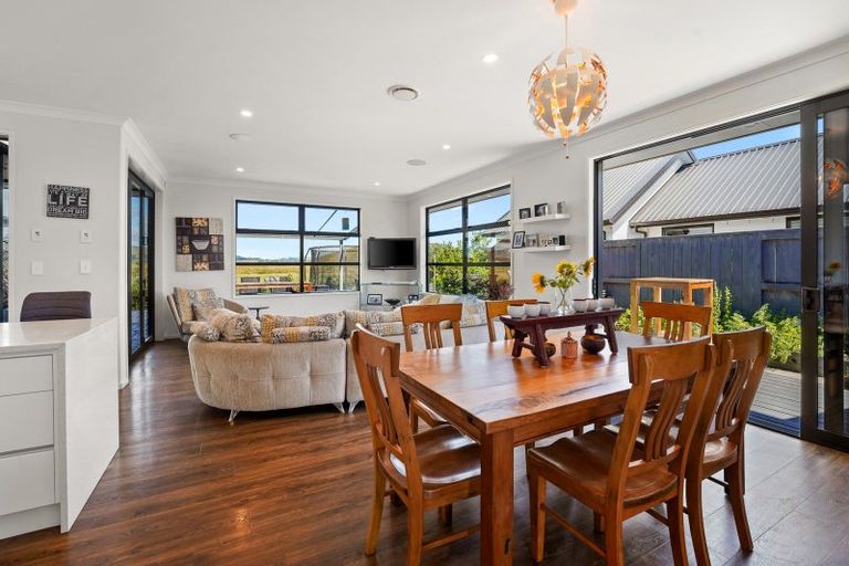 Photo of property in 9 Senecio Way, Papamoa Beach, Papamoa, 3118