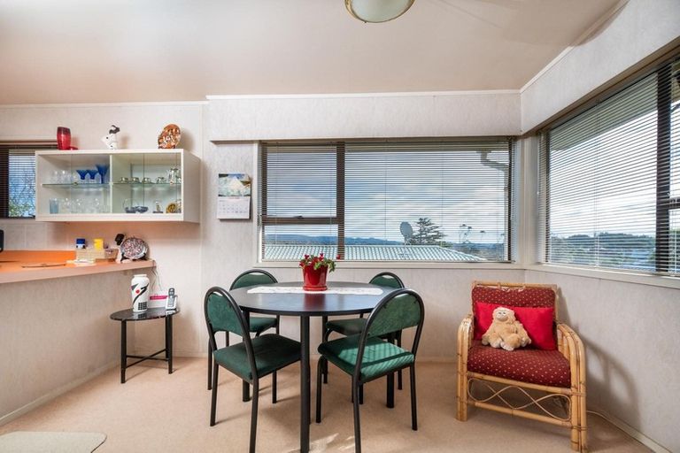 Photo of property in 7/9 Evans Road, Glen Eden, Auckland, 0602