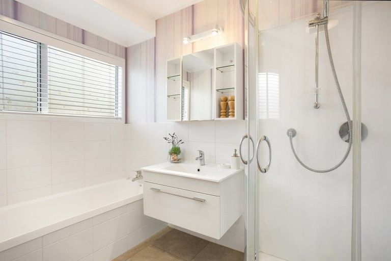 Photo of property in 1/13 Redwing Street, Browns Bay, Auckland, 0630