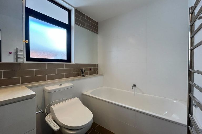 Photo of property in 8 Nevill Road, Hobsonville, Auckland, 0616