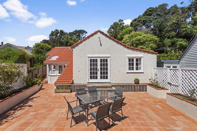 Photo of property in 136 Onslow Road, Khandallah, Wellington, 6035