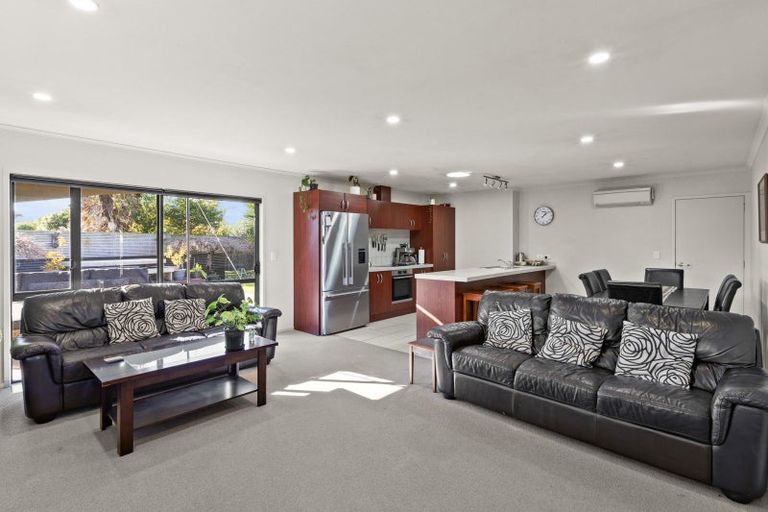 Photo of property in 24 Mcnaughton Place, Onekawa, Napier, 4110