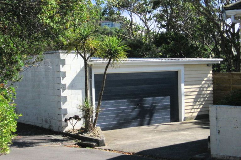 Photo of property in 9 Laurent Place, Kingston, Wellington, 6021