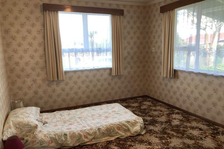 Photo of property in 28 Hussey Street, Waverley, 4510