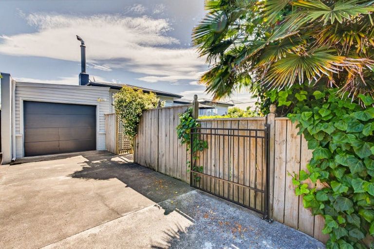 Photo of property in 17 Gallipoli Road, Onekawa, Napier, 4110