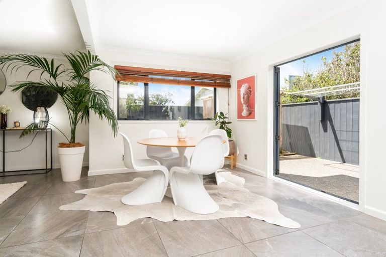 Photo of property in 22a Stone Street, Miramar, Wellington, 6022