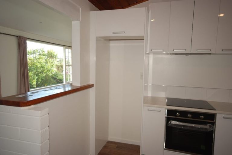 Photo of property in 2/235 Sunset Road, Sunnynook, Auckland, 0632